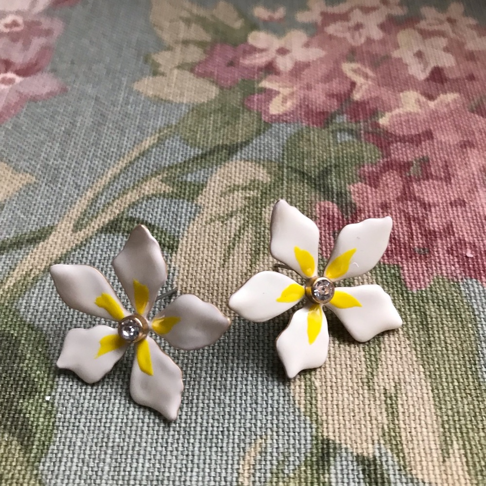 Anthropologie floral pendant earrings